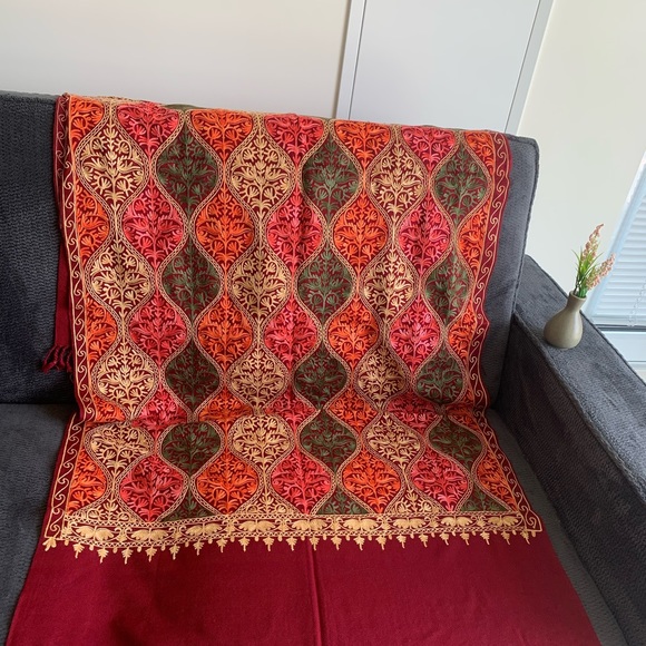 beautiful Kashmiri stoles in beige, maroon red base colors fine embroidery - Picture 3 of 3